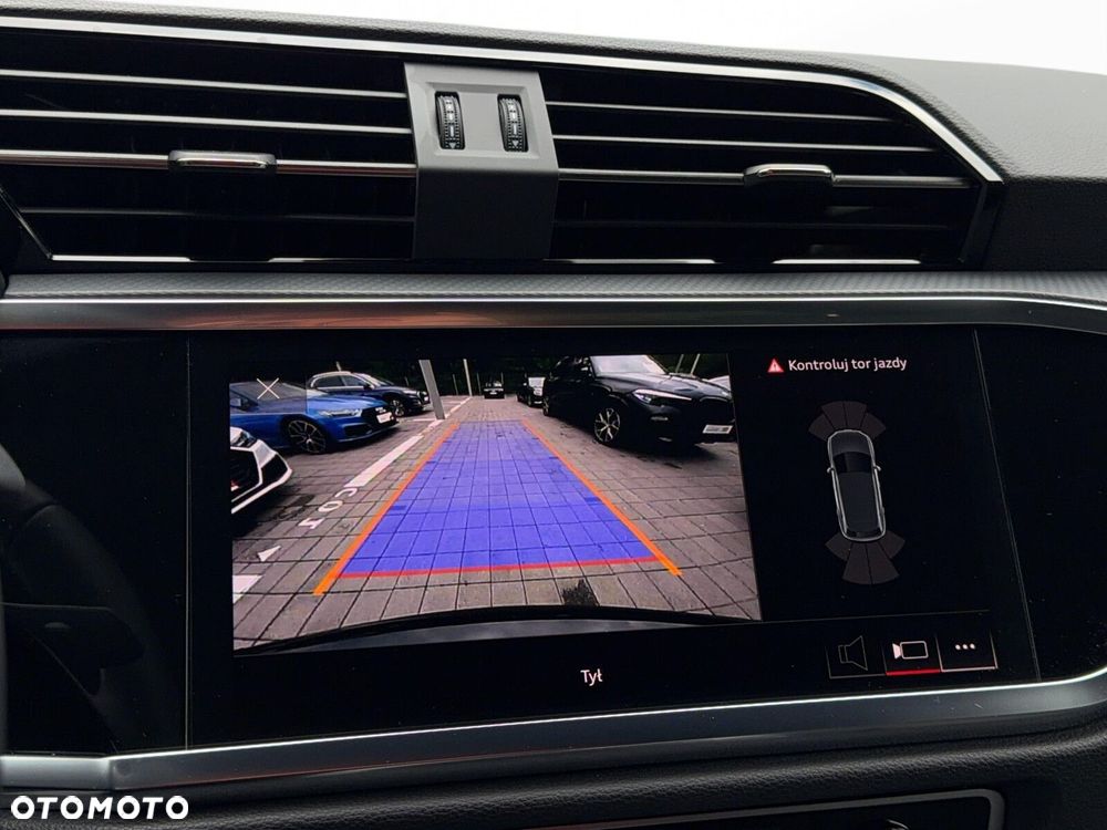 Audi Q3 - 19