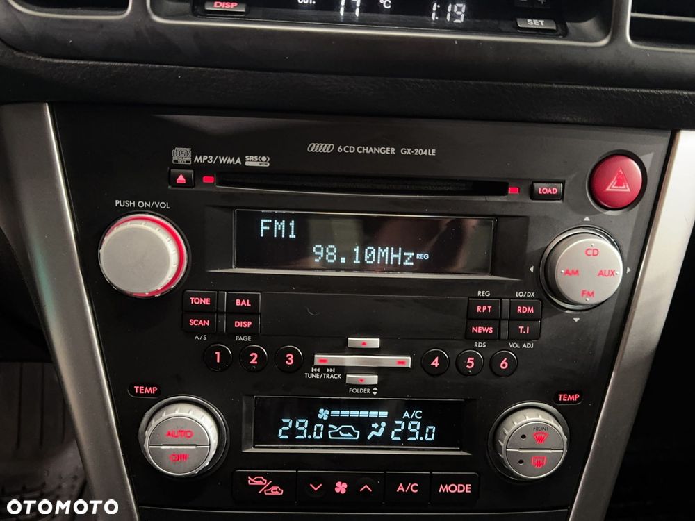 Subaru Legacy - 17