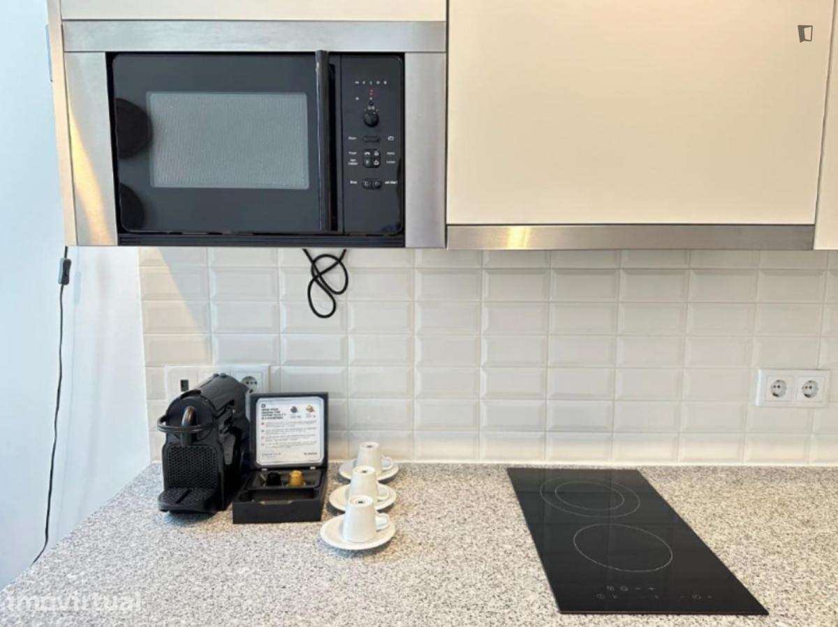 Apartamento com 1 quartos - localizado em São Nicolau Porto - Grande imagem: 5/13