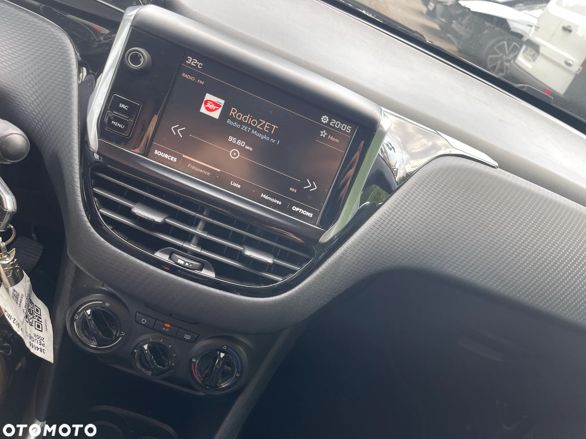 Peugeot 2008 1.2 Pure Tech Style - 20
