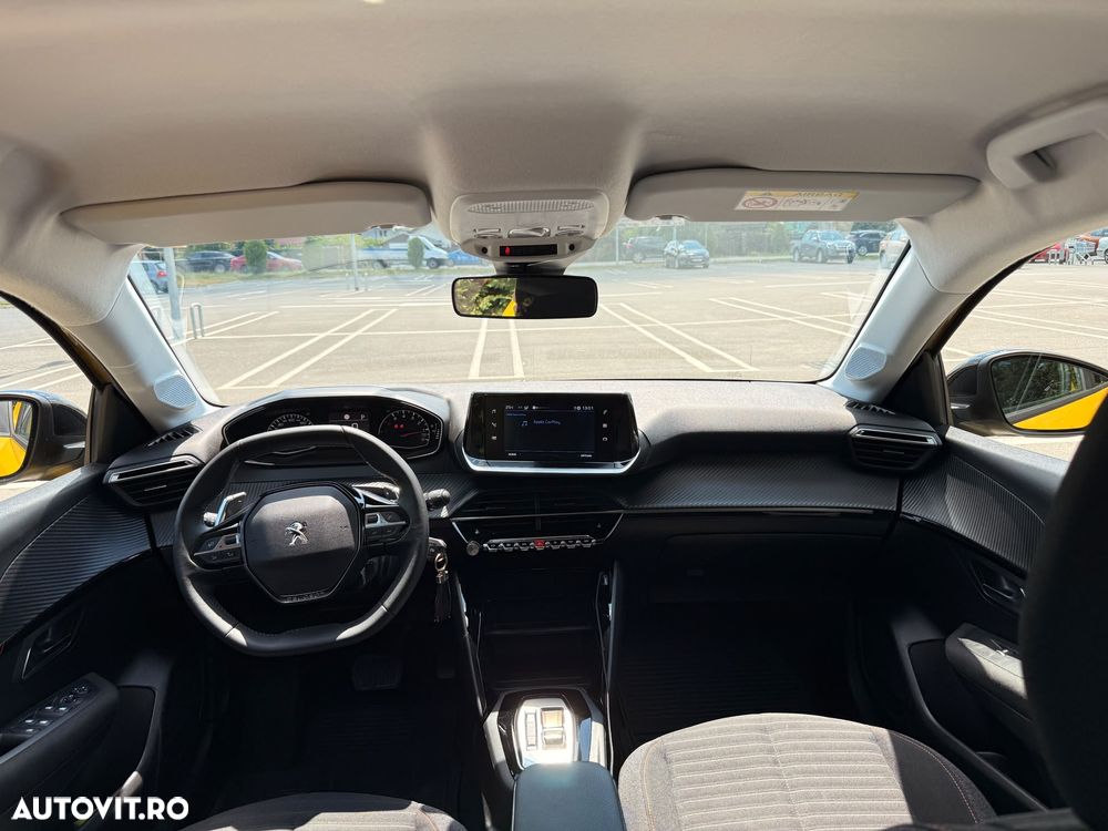 Peugeot 208 - 7