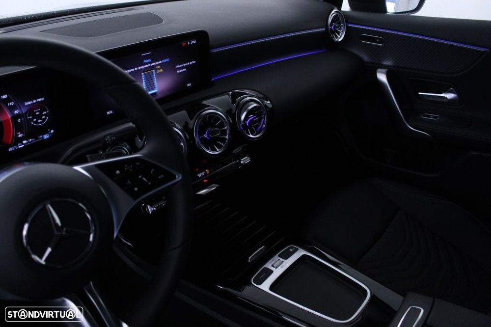 Mercedes-Benz A 250 e Progressive - 30