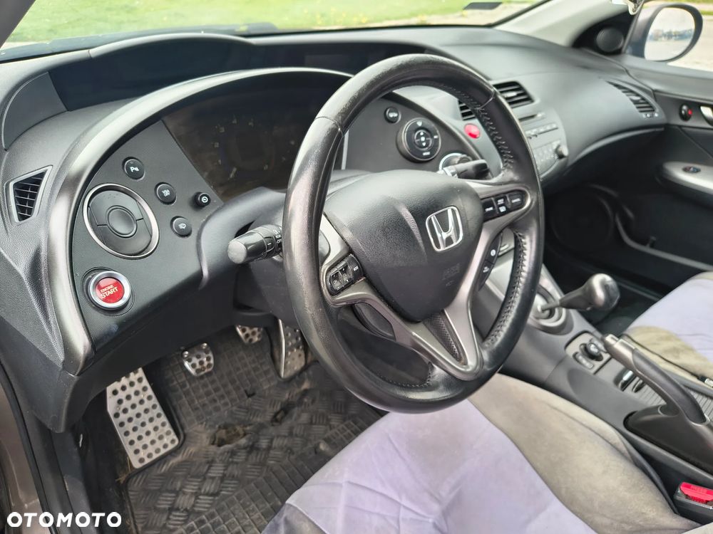 Honda Civic 1.8 Comfort - 12