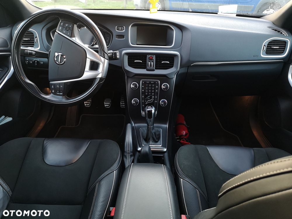 Volvo V40 - 8