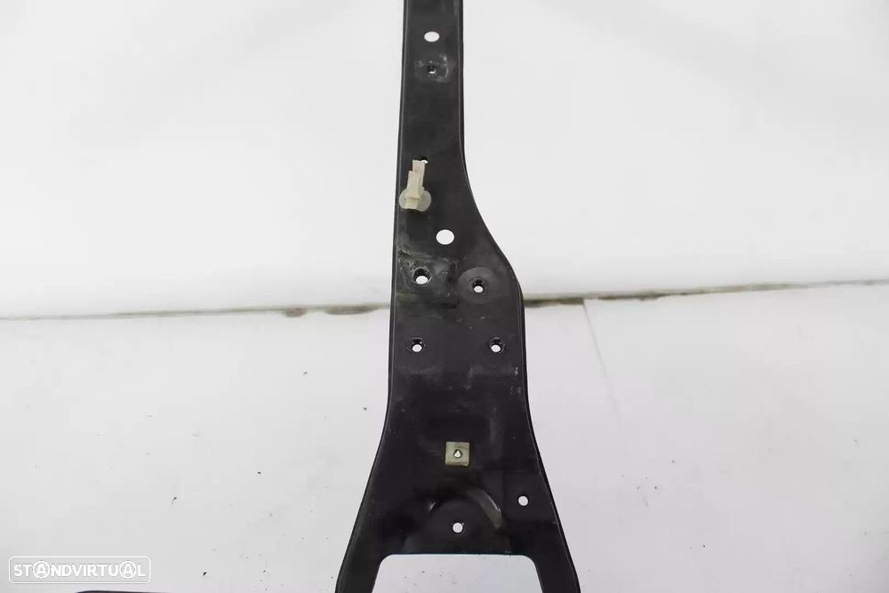 TRAVESSA SUPERIOR HYUNDAI SANTA FÉ I 2001 - - 4