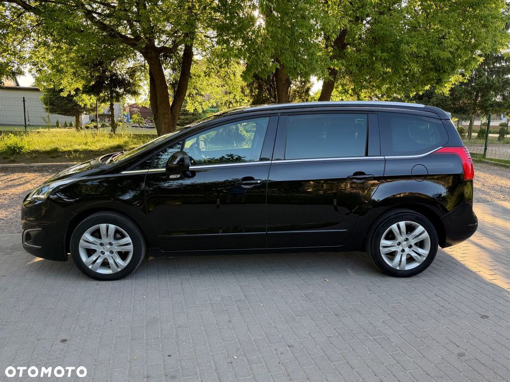 Peugeot 5008 HDI 150 Allure - 6