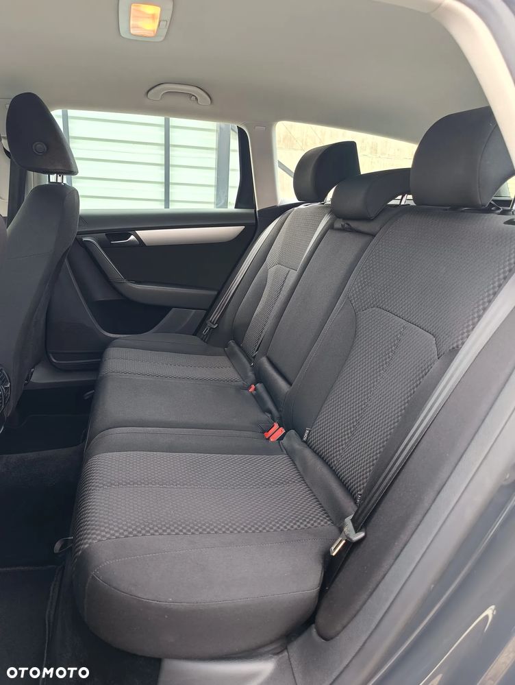 Volkswagen Passat 1.4 TSI BlueMotion Technology Trendline - 16
