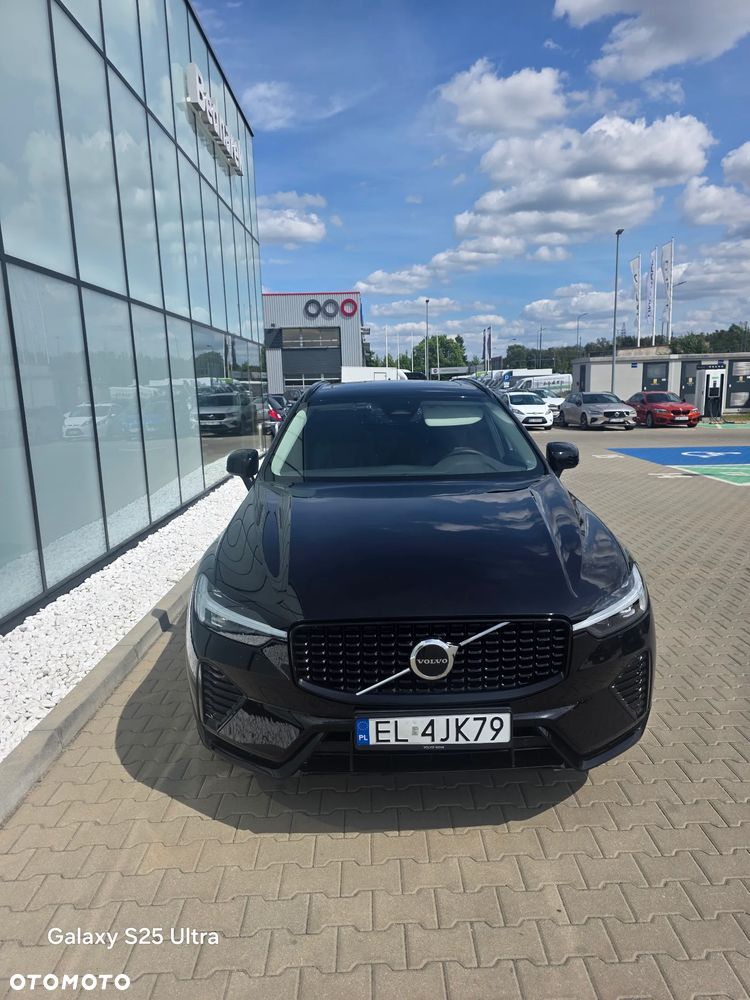 Volvo XC 60 B4 D AWD Plus Dark - 17