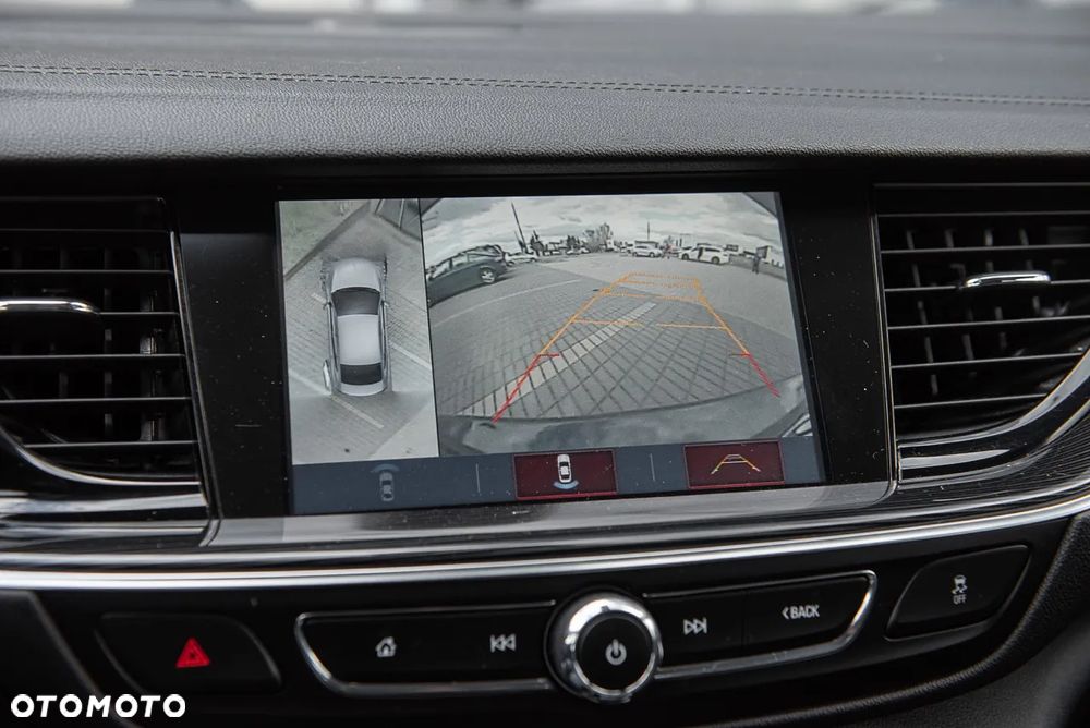 Opel Insignia - 23