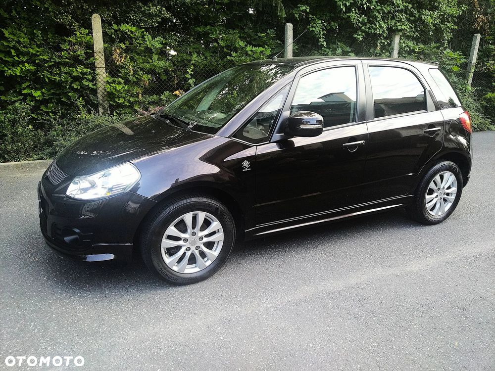 Suzuki SX4 1.6 Comfort Plus - 2