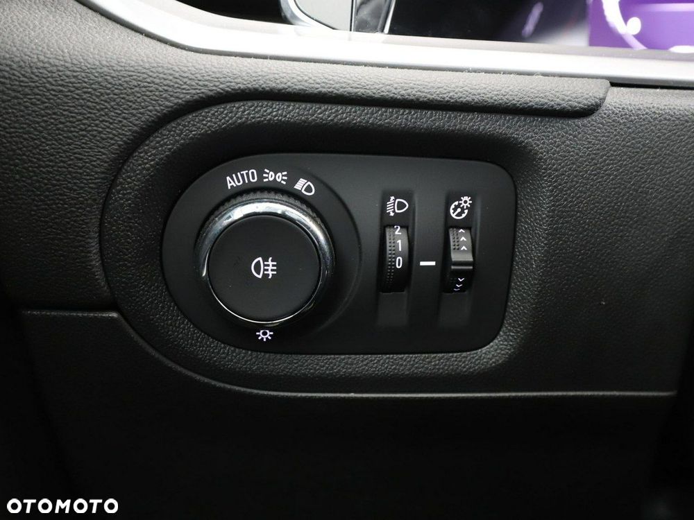 Opel Grandland X 1.5 CDTI Design Line S&S - 36