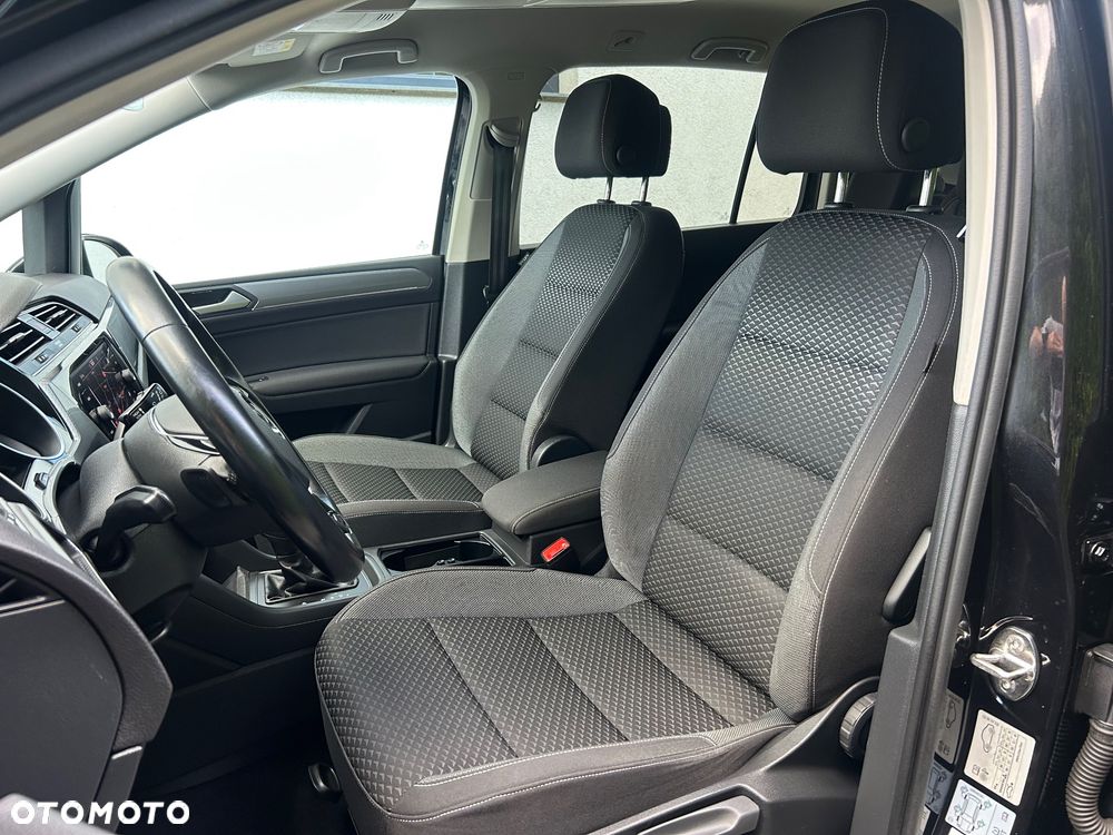 Volkswagen Touran 2.0 TDI SCR (BlueMotion Technology) DSG SOUND - 26