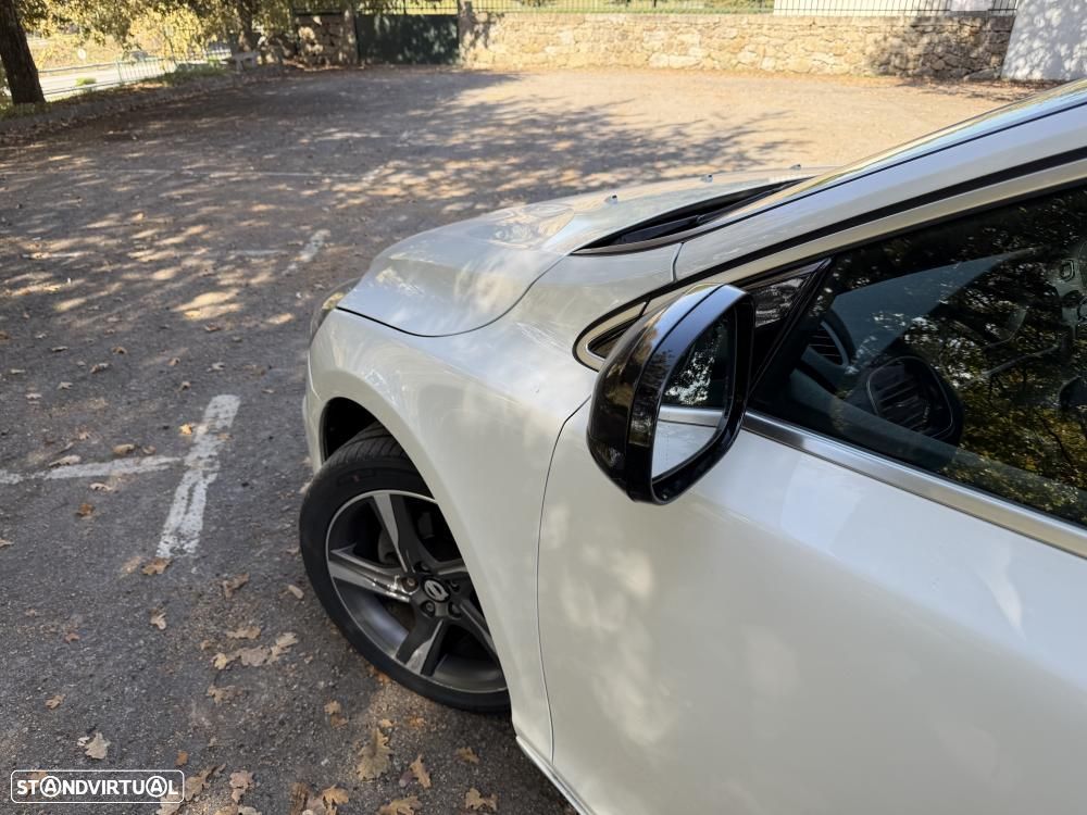 Volvo V40 1.6 D2 Eco R-Design - 18