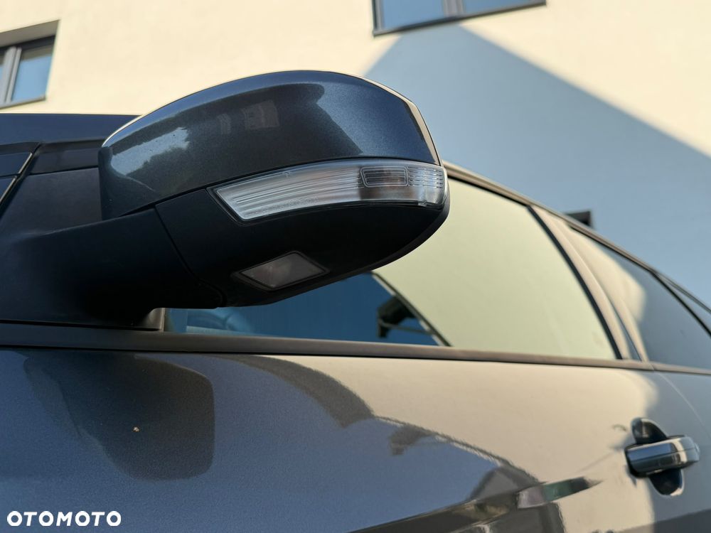 Ford Focus - 8