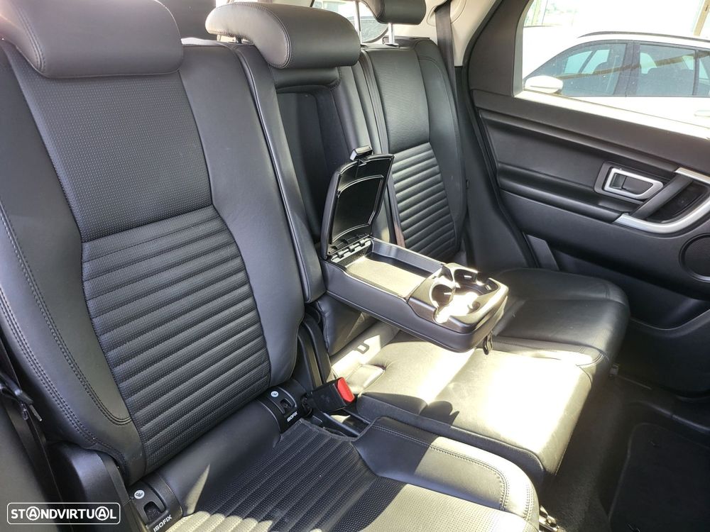 Land Rover Discovery Sport - 21