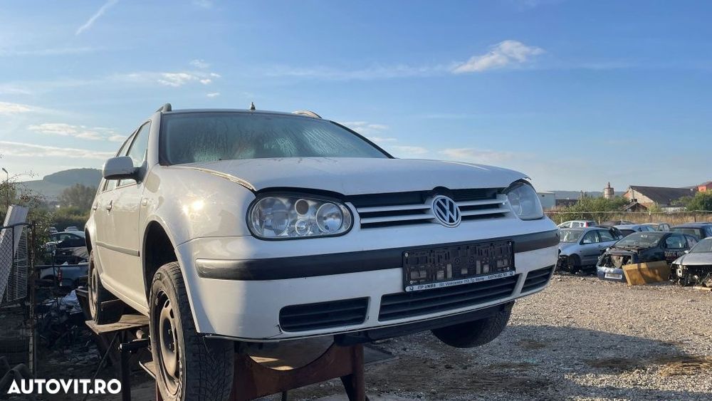 Dezmembrez Volkswagen Golf 1.6 Benzina BCB - 1