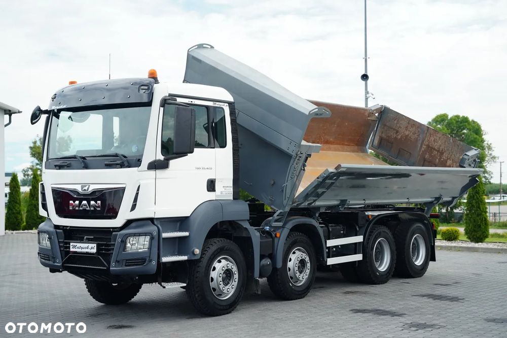 MAN TGS 35.420 / 8X4 / WYWROTKA 2 STRONNA - 6 M / HYDROBURTA / HYDROKLAPA /  BORDMATIC / EURO 6 - 8