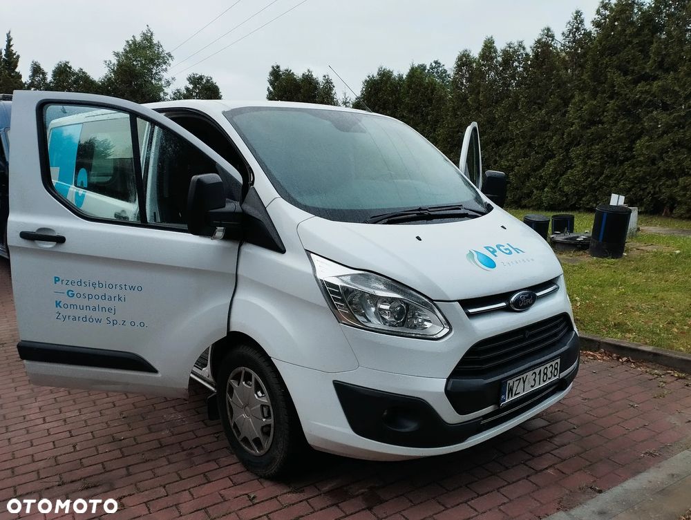 Ford TRANSIT CUSTOM - 4