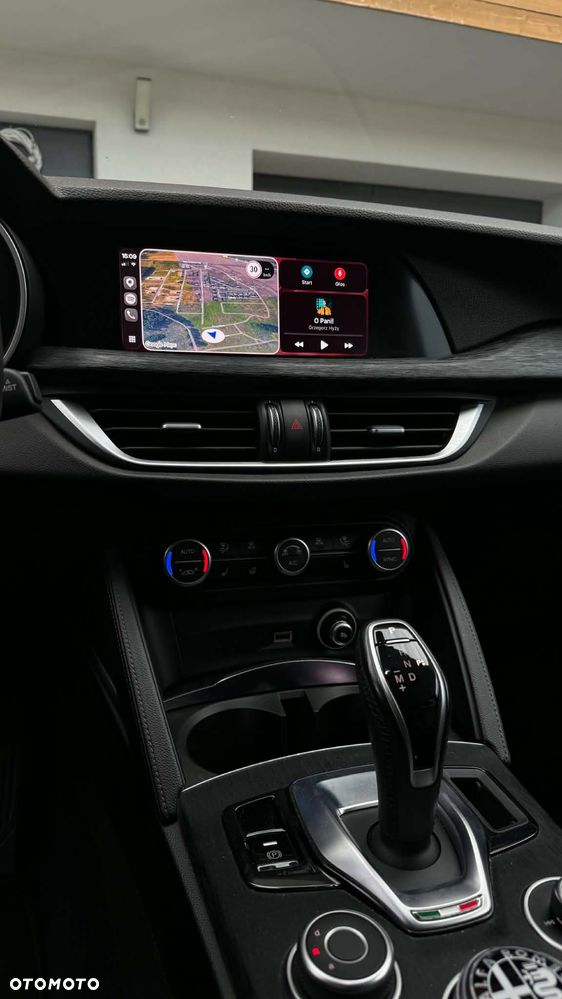 Alfa Romeo Stelvio - 9