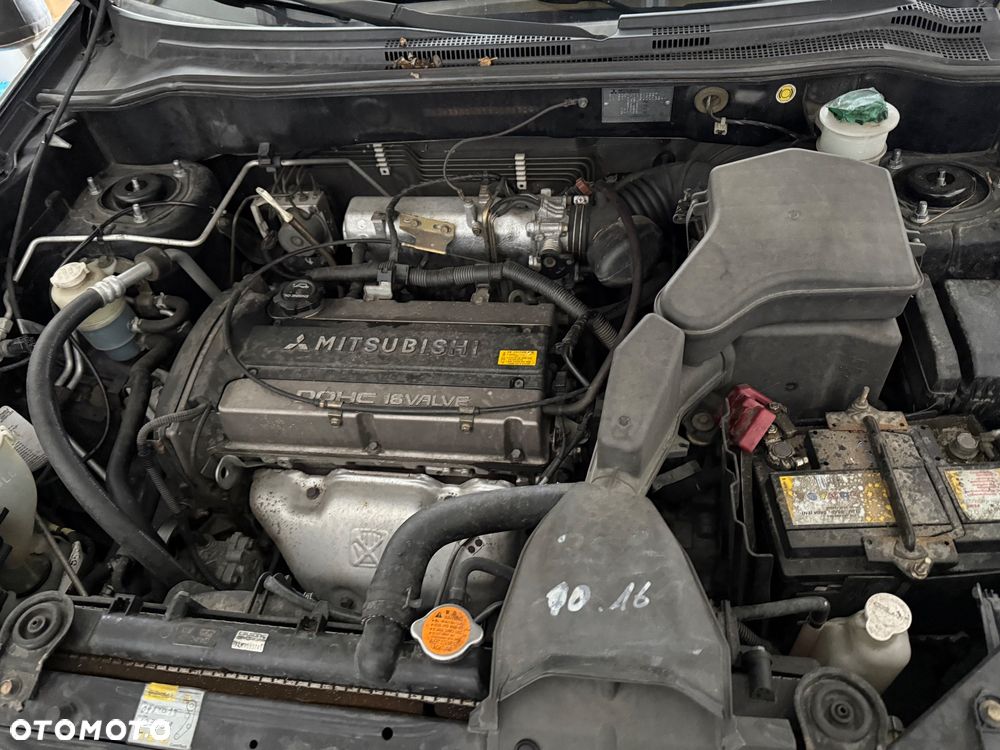 Mitsubishi Outlander 2.0 4WD Intense - 18