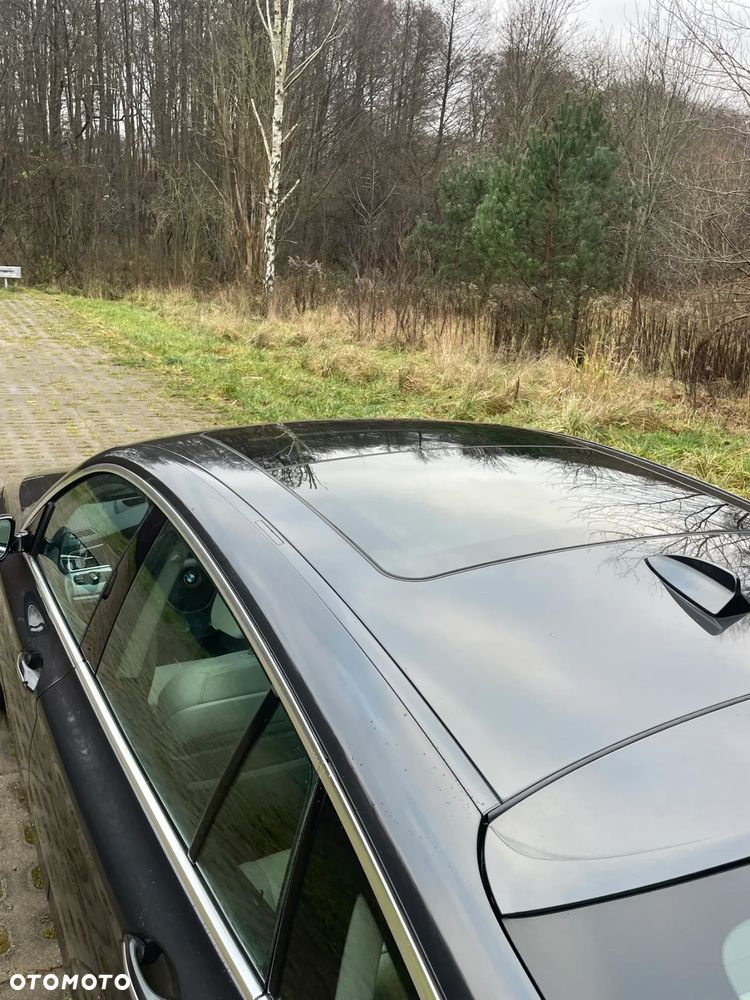 BMW 5GT - 6