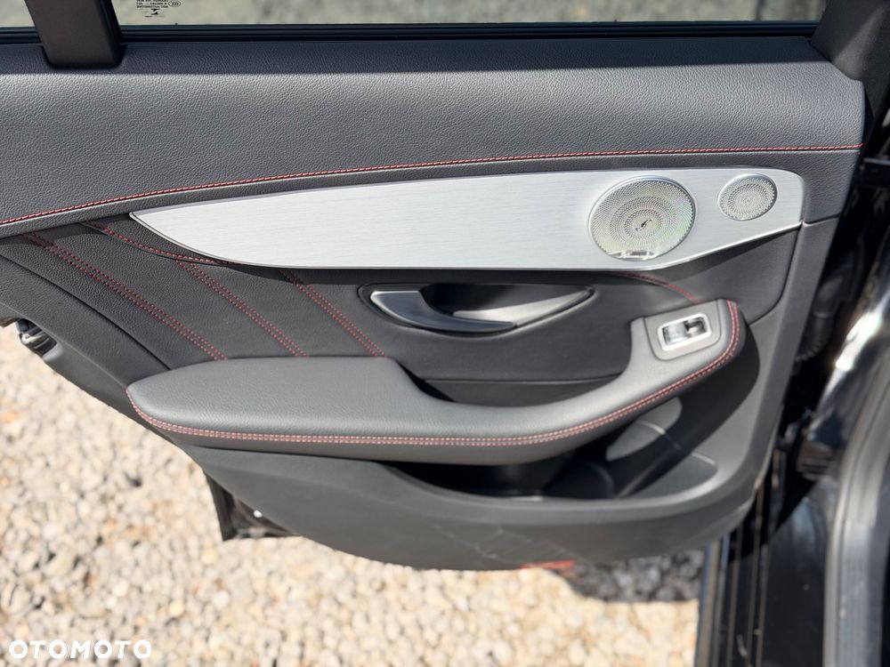 Mercedes-Benz Klasa C AMG 43 4Matic 9G-TRONIC - 30