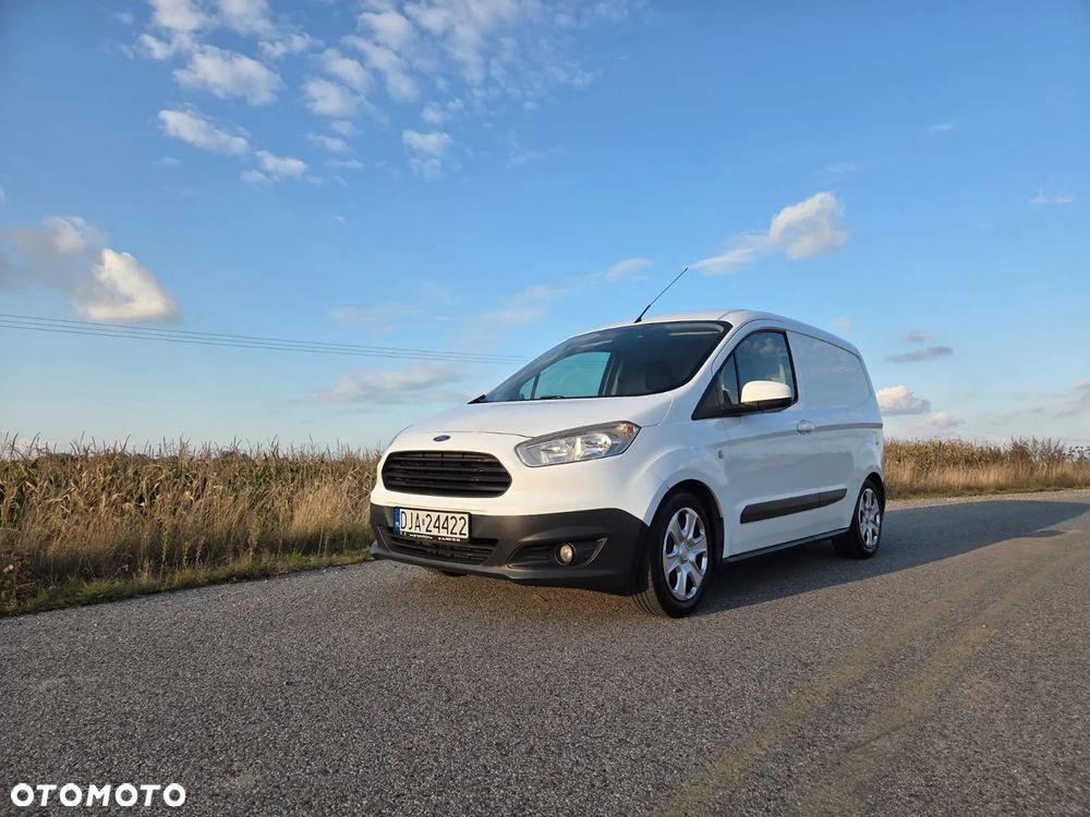 Ford Transit Courier - 2