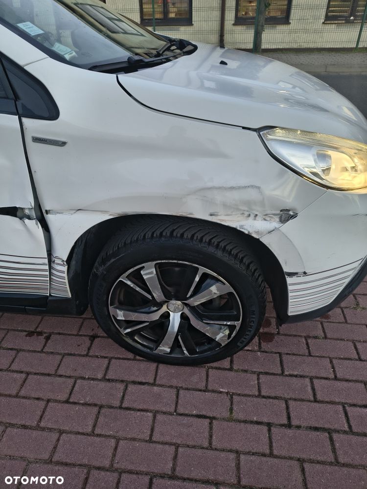 Peugeot 2008 - 8