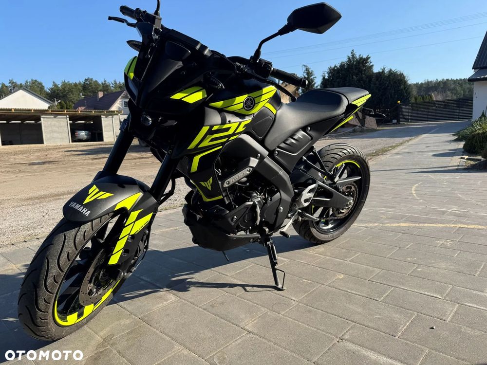 Yamaha MT - 4