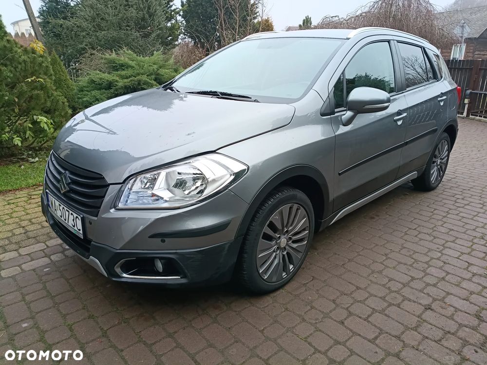 Suzuki SX4 S-Cross 1.6 Premium 4WD - 1