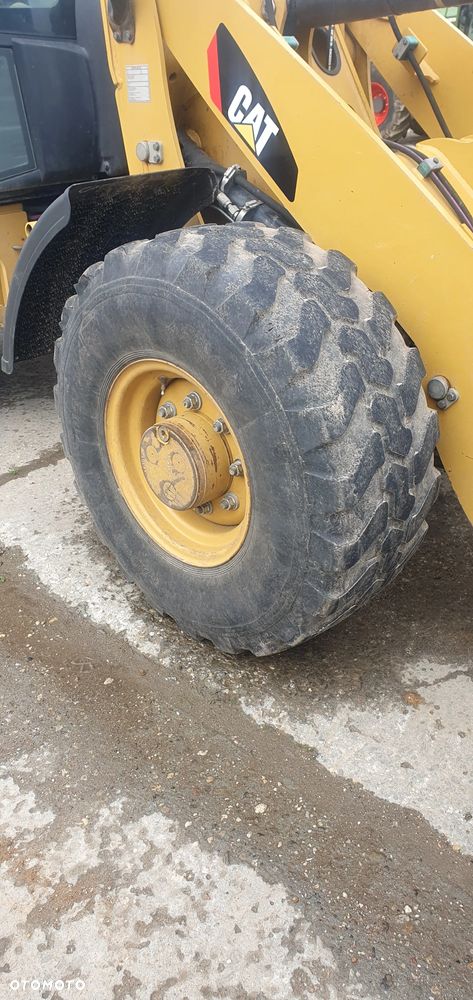 Caterpillar 906M - 15