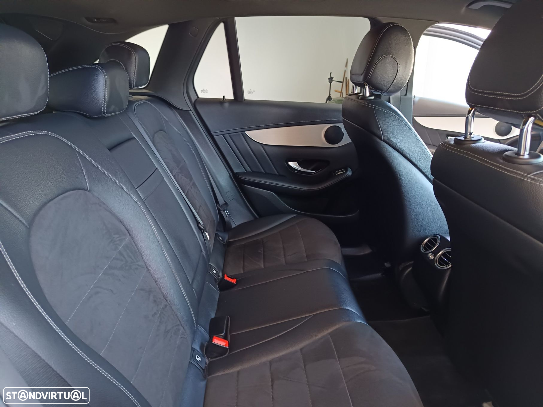 Mercedes-Benz GLC 250 d AMG Line 4-Matic - 24