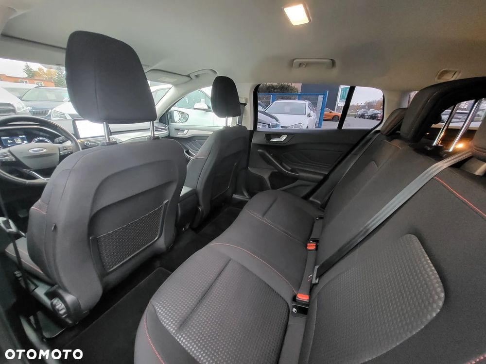 Ford Focus SW 1.5 EcoBlue S&S TITANIUM - 7