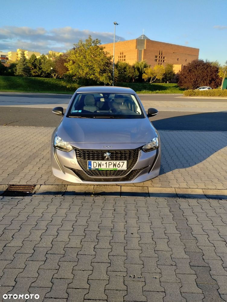 Peugeot 208 2021 photo 2
