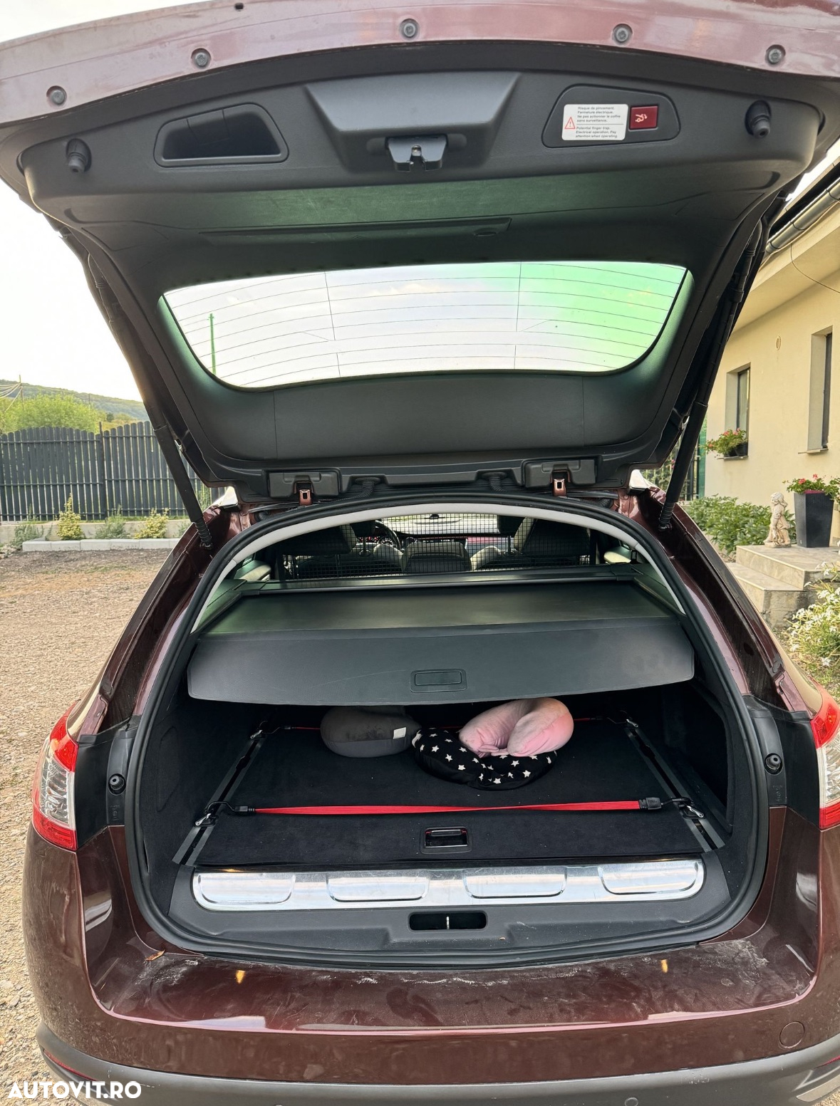 Peugeot 508 RXH Hybrid4 - 6