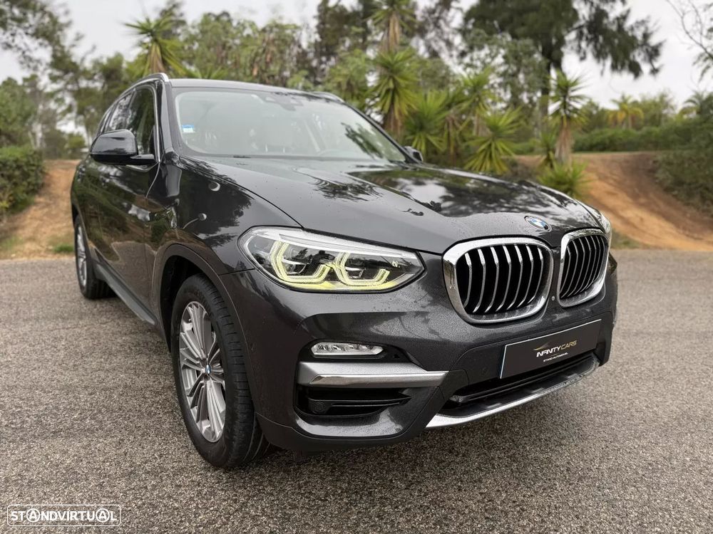 BMW X3 20 d xDrive Line Luxury - 4