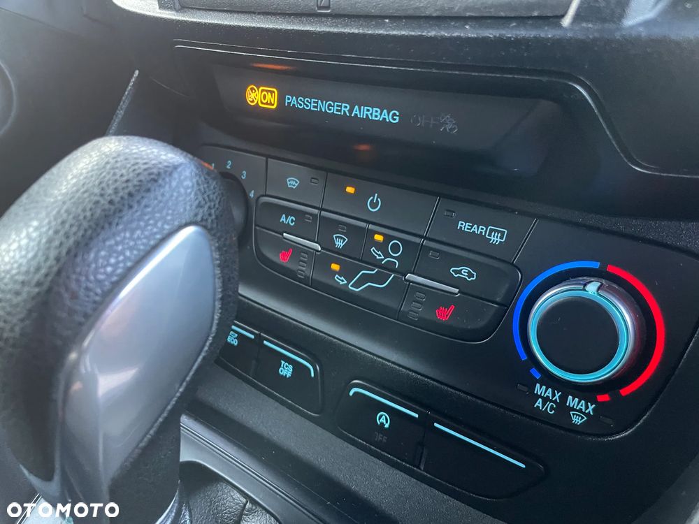 Ford Tourneo Connect - 25