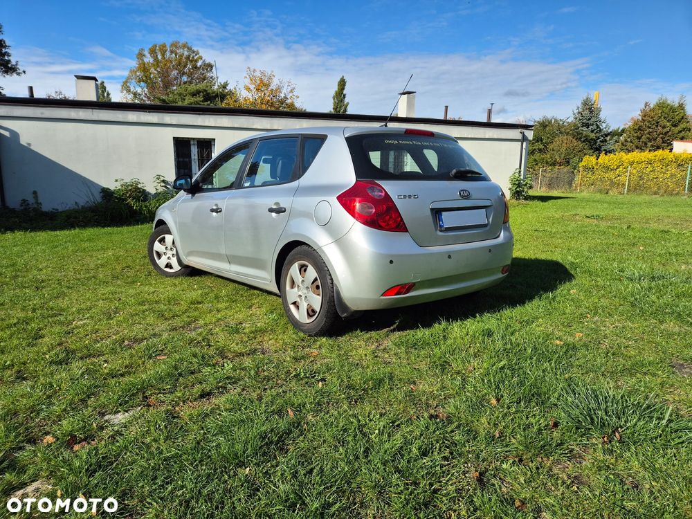 Kia Ceed - 5