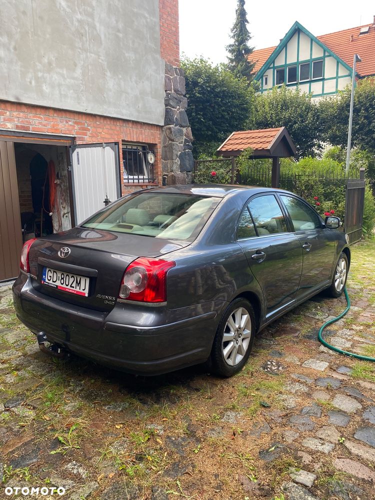 Toyota Avensis 2.0 D-4D Luna - 6