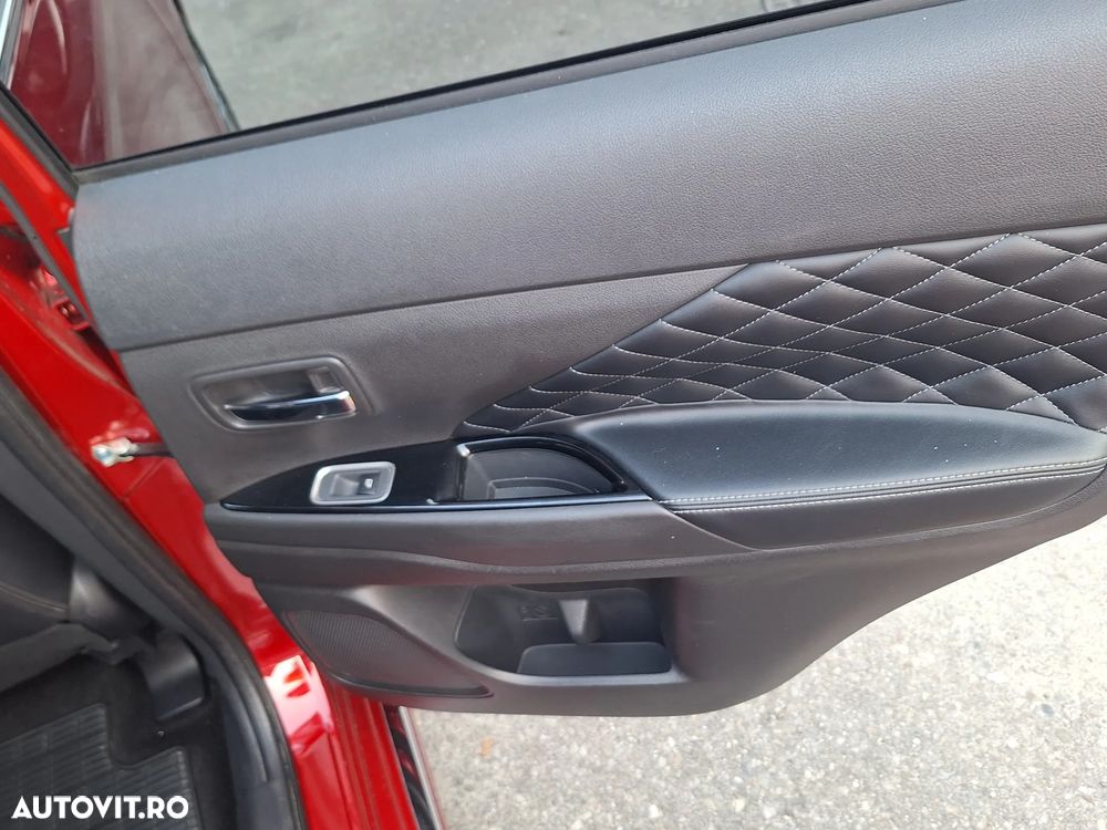 Mitsubishi Outlander 2.4 4WD - 31