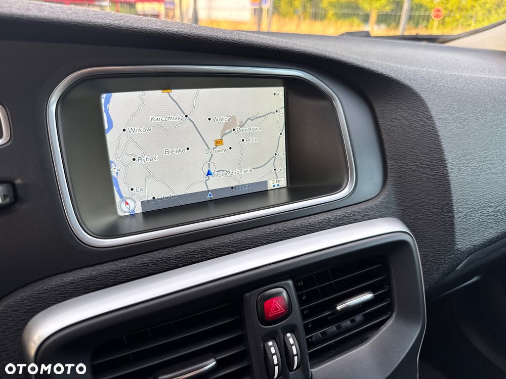 Volvo V40 D2 Momentum - 30