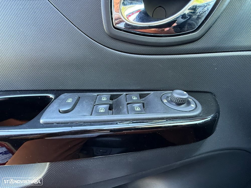 Renault Captur ENERGY TCe 120 EDC XMOD - 27