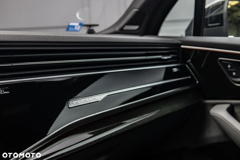 Audi Q7 60 TFSI e PHEV Quattro S Line Tiptr - 28