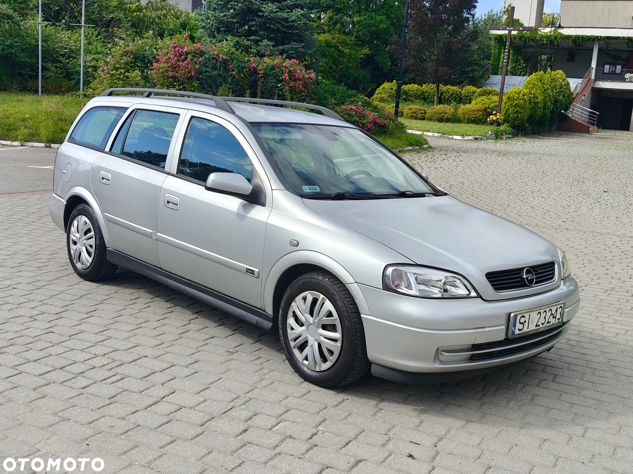 Opel Astra 1.8 Caravan Cosmo - 17