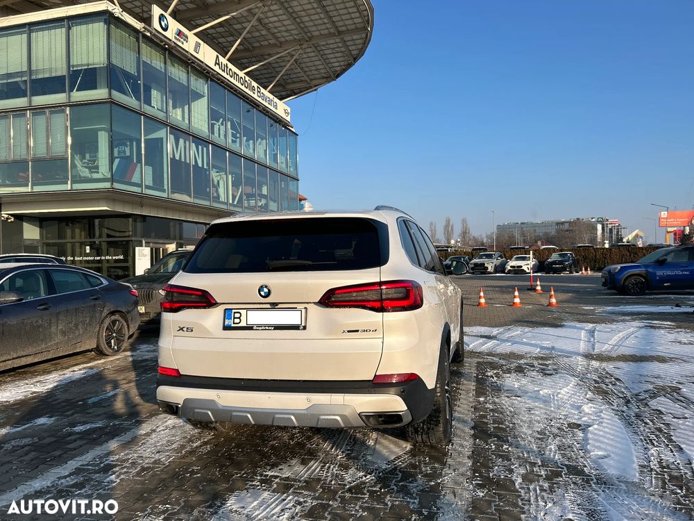 BMW X5 xDrive30d - 16