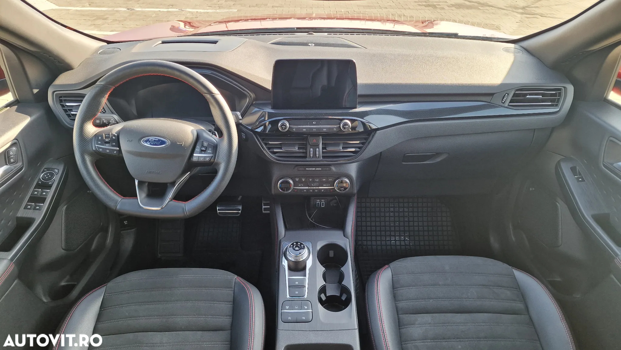 Ford Kuga - 12