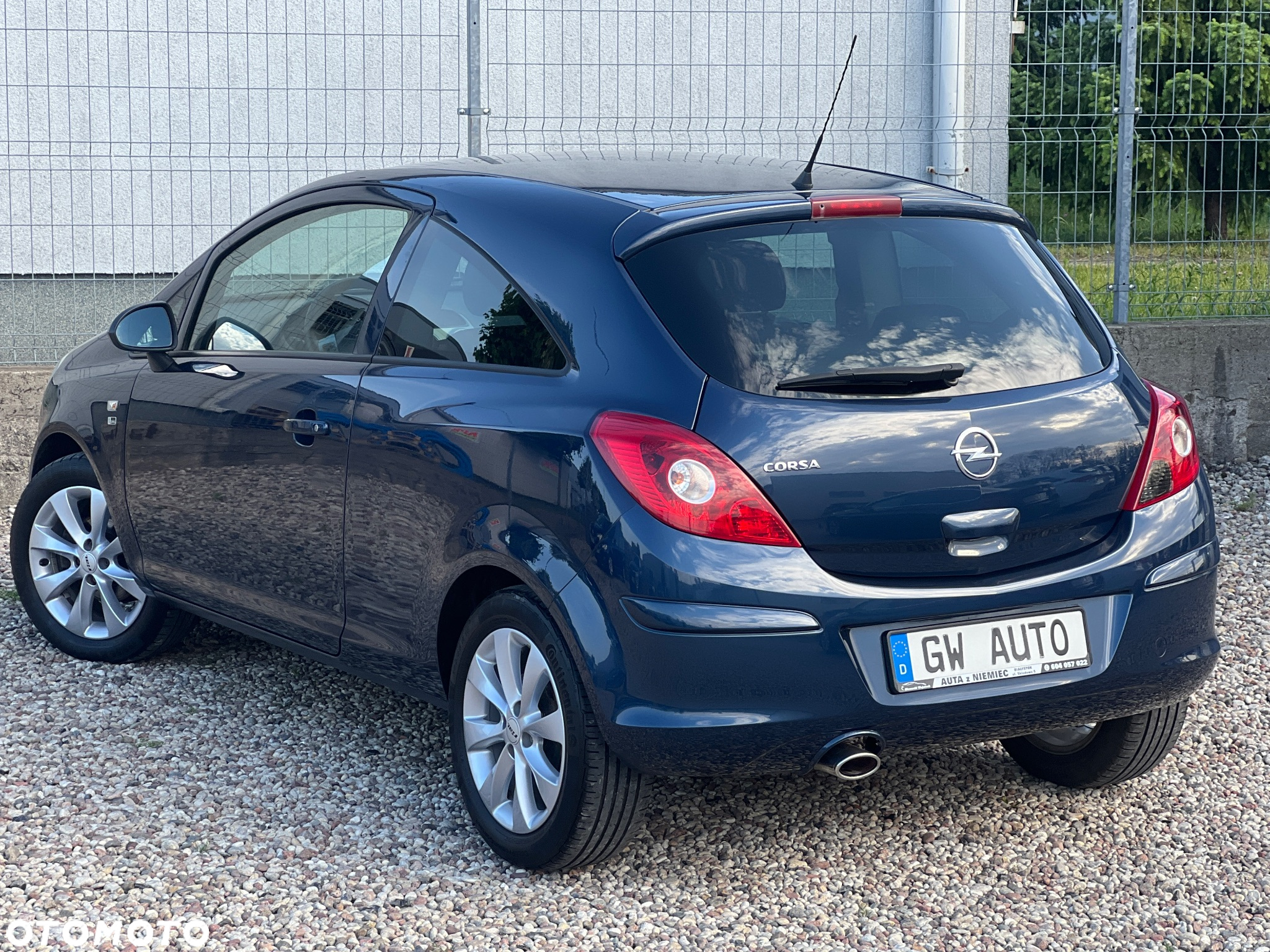 Opel Corsa 1.4 16V 150 Jahre - 7