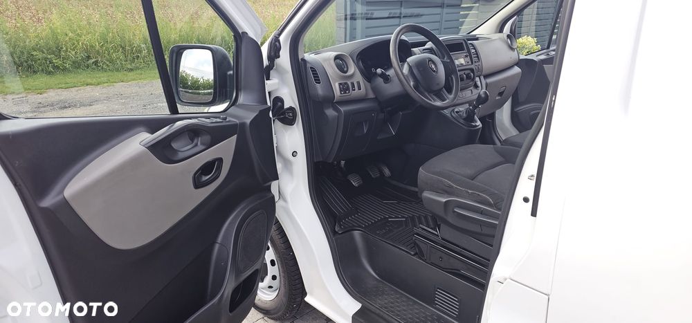 Renault Trafic - 10