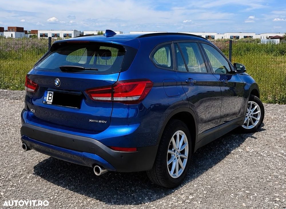 BMW X1 xDrive20i AT - 4