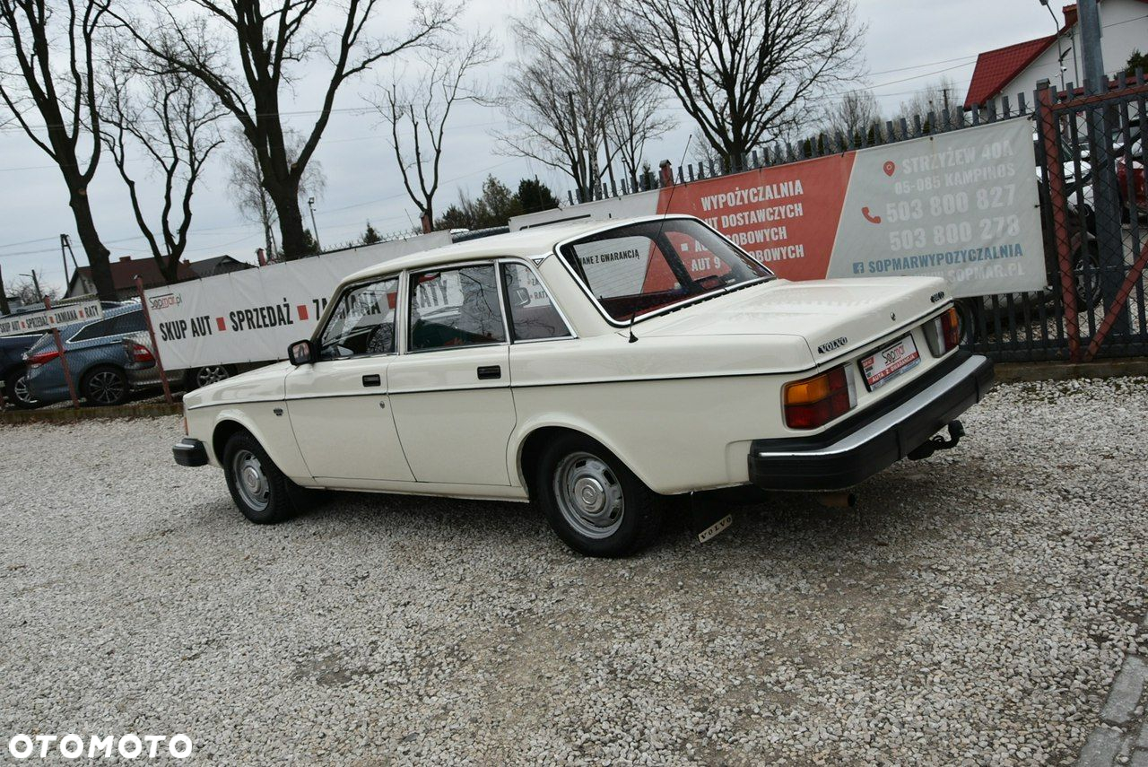 Volvo Seria 200 - 17